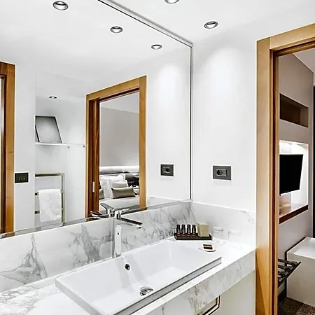 Boutique Ani - Adults Only 4*