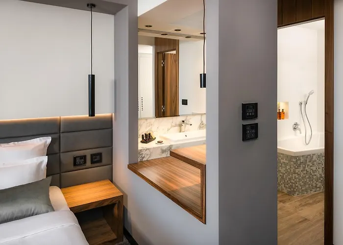 Готель Boutique Ani - Adults Only