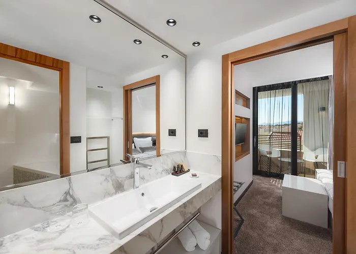 Boutique Ani - Adults Only 4* Макарська