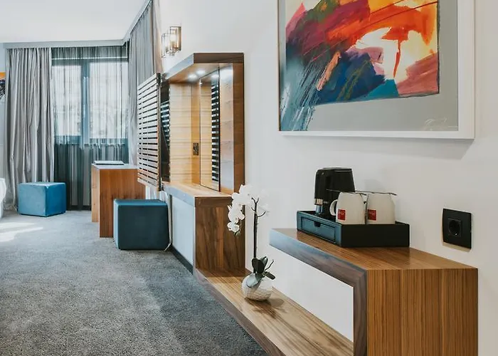 Готель Boutique Ani - Adults Only 4*