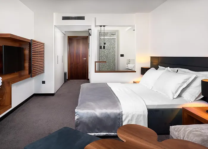 Готель Boutique Ani - Adults Only 4*