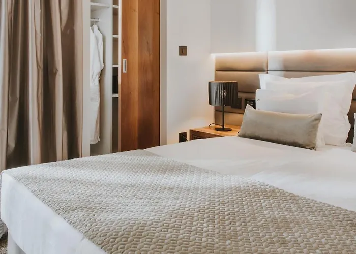 Boutique Ani - Adults Only 马卡尔斯卡